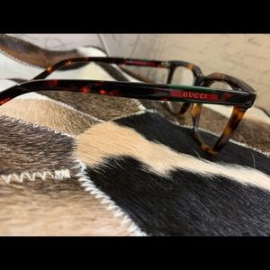 Beautiful clean Gucci Eyeglasses in perfect condition!